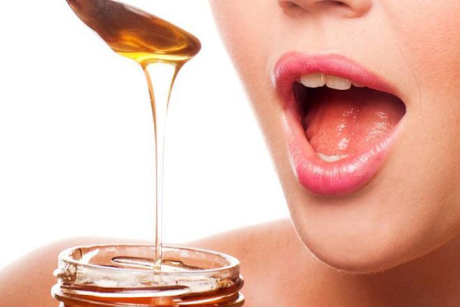 Vị ngọt của mật ong sẽ giúp bạn tạm quên cơn thèm thuốc lá